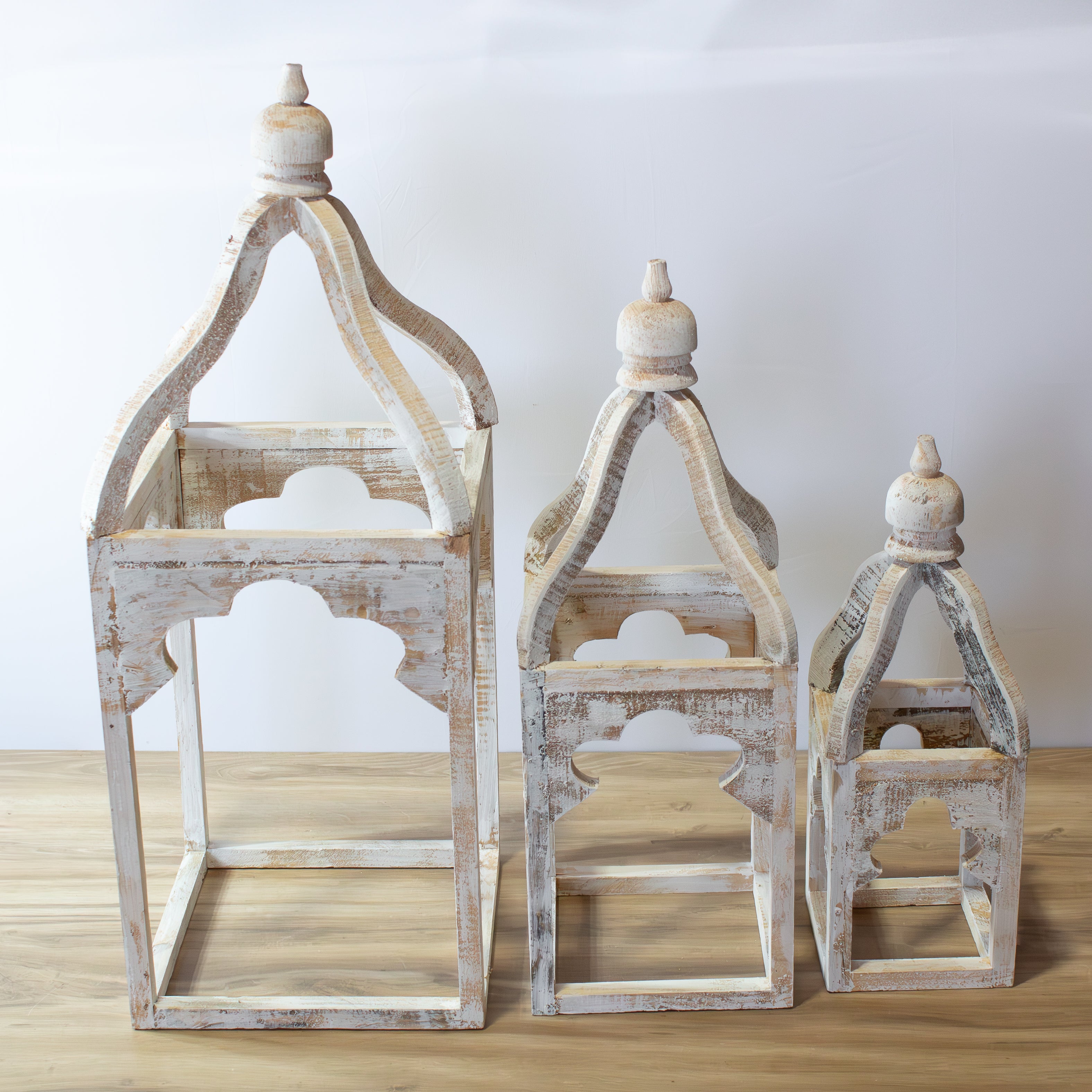 White Distressed Lanterns- Set of 3