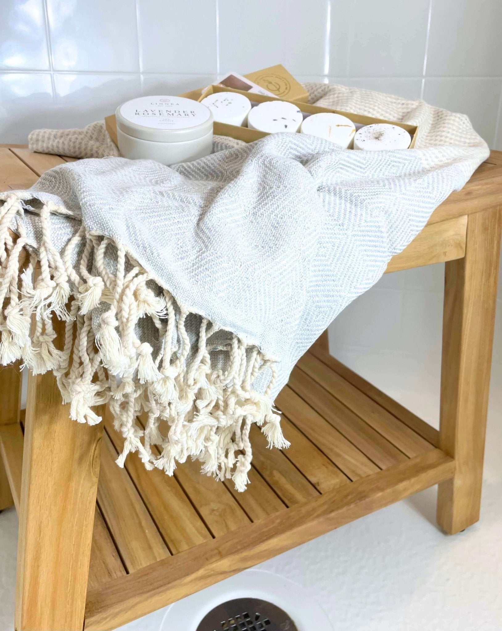 Lurus Shower Bench Gift Box - Solange & Frances