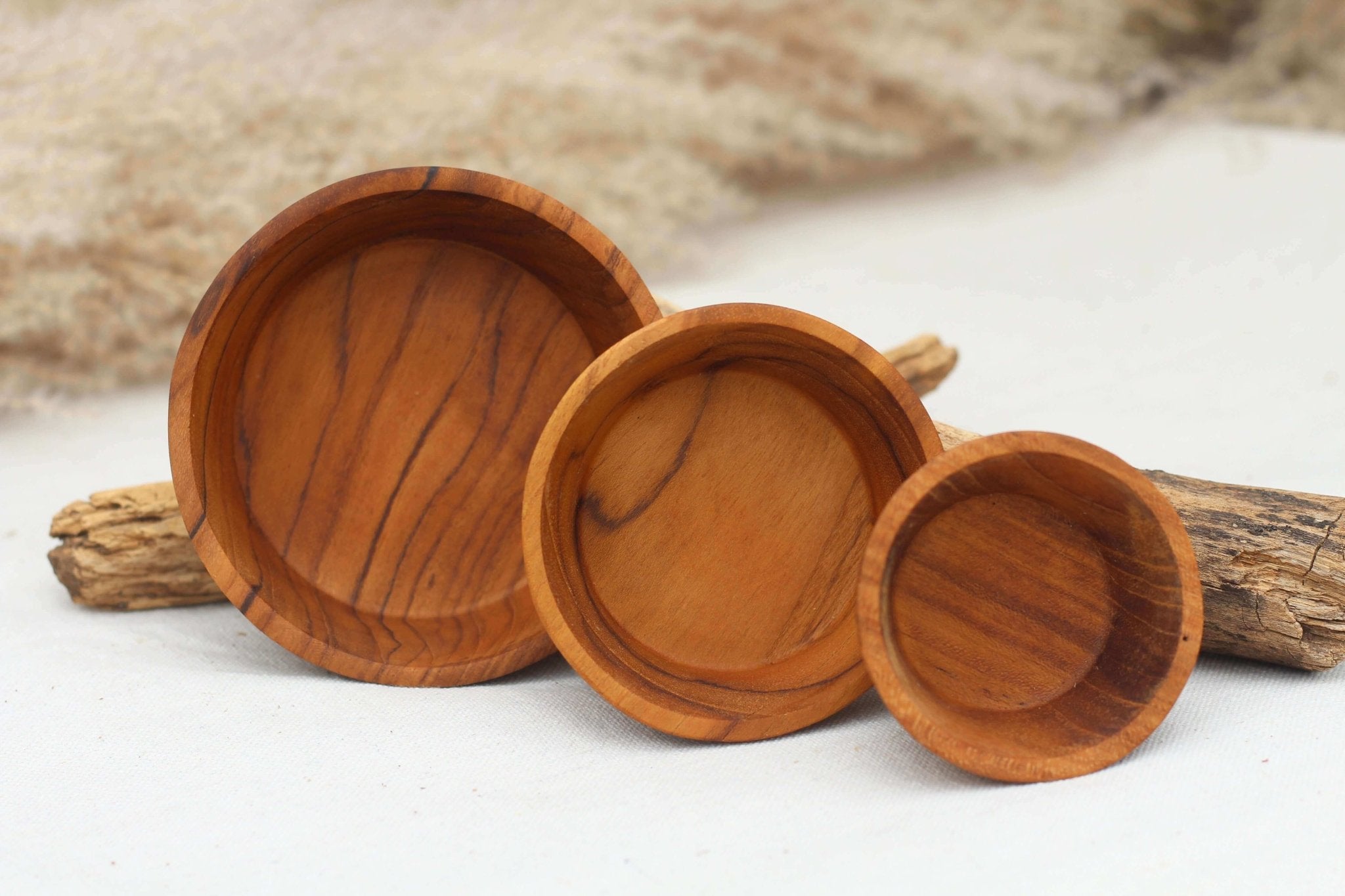 Teak Pinch Bowls Set of 3 - Solange & Frances
