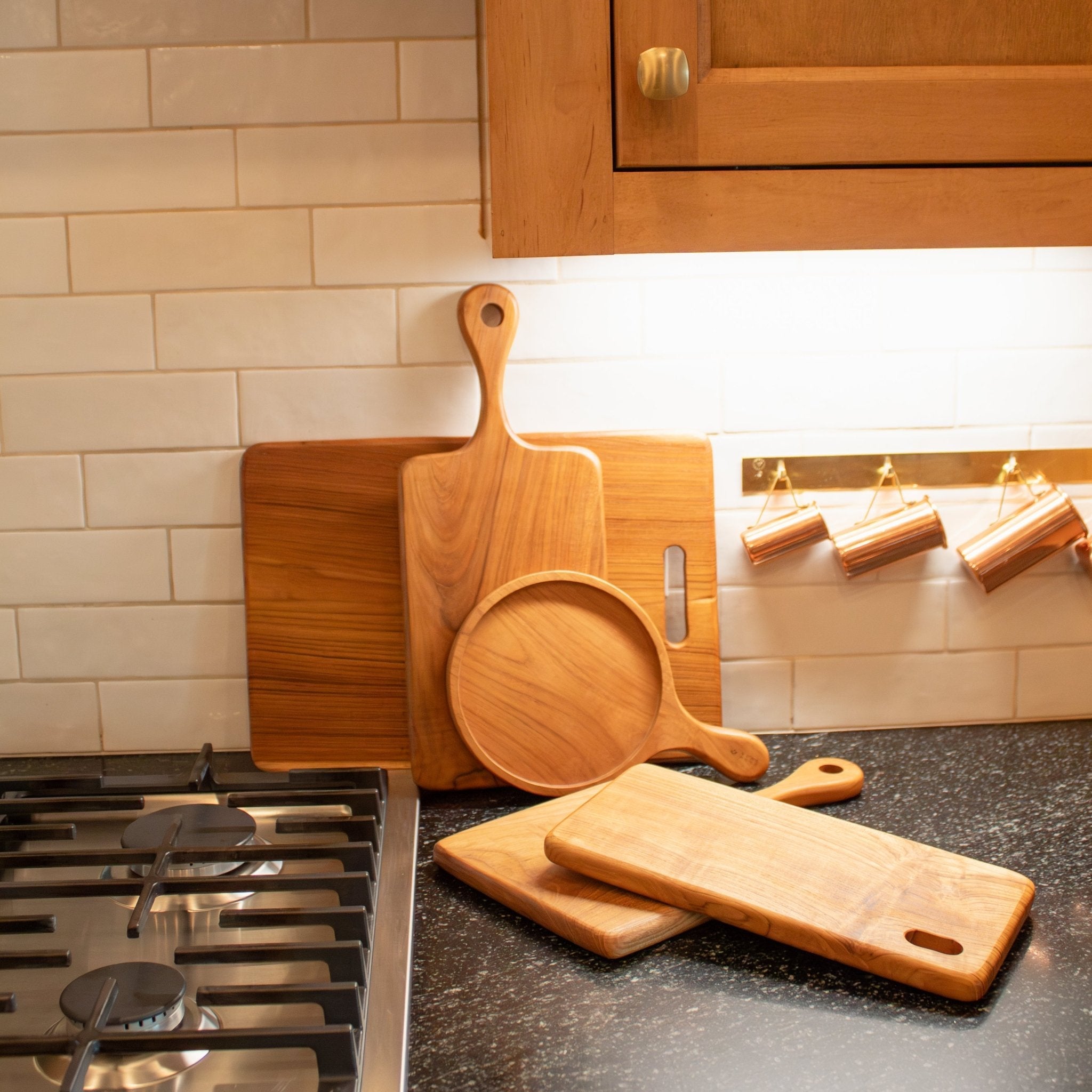 Teak Wood Square Board w/ Handle - Solange & Frances