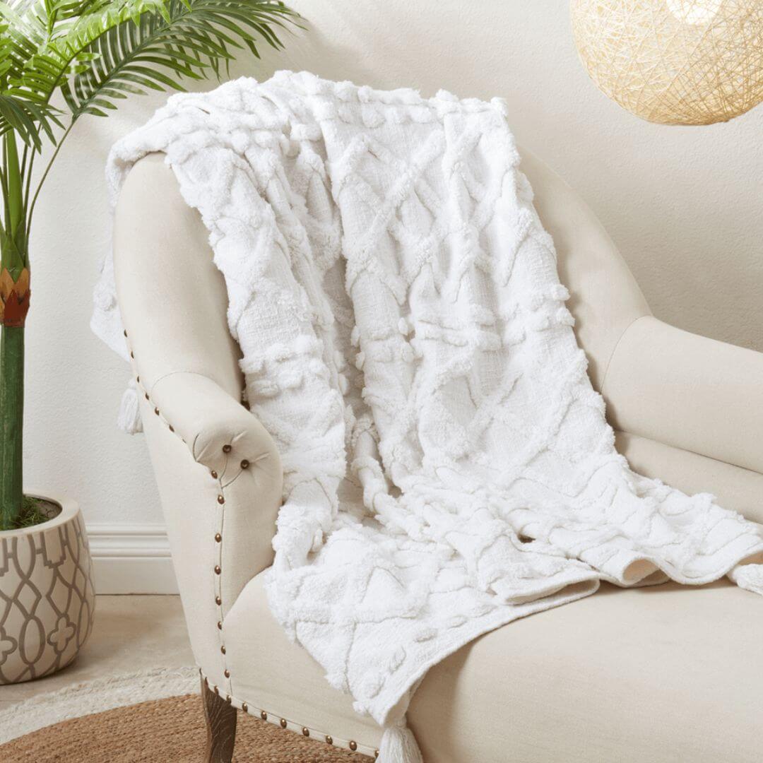 Tufted Throw Blanket, White - Solange & Frances