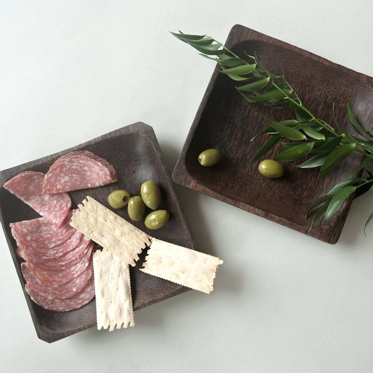 Wood Square Plate Duo - Solange & Frances