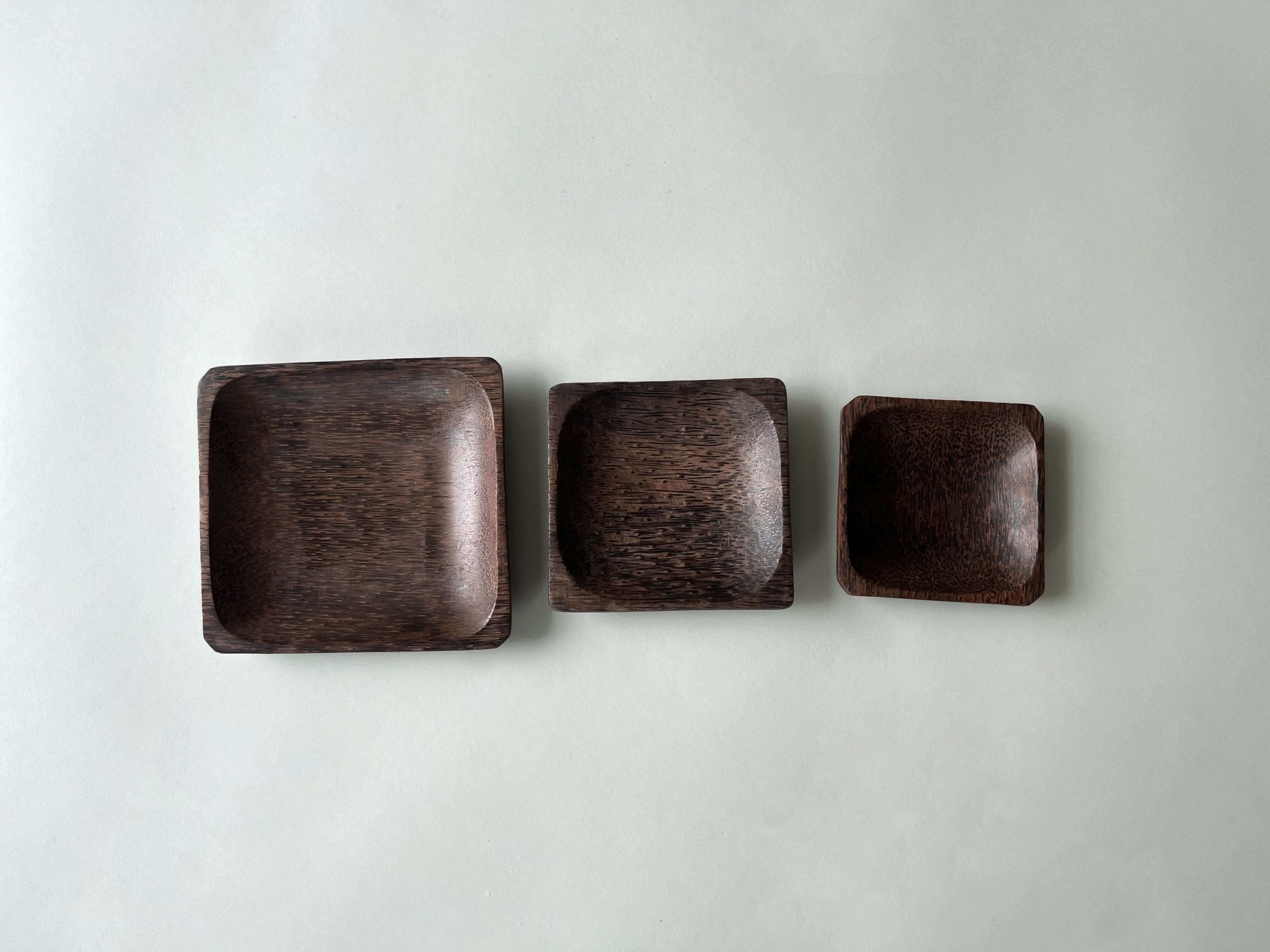 Wood Square Plate Trio - Solange & Frances