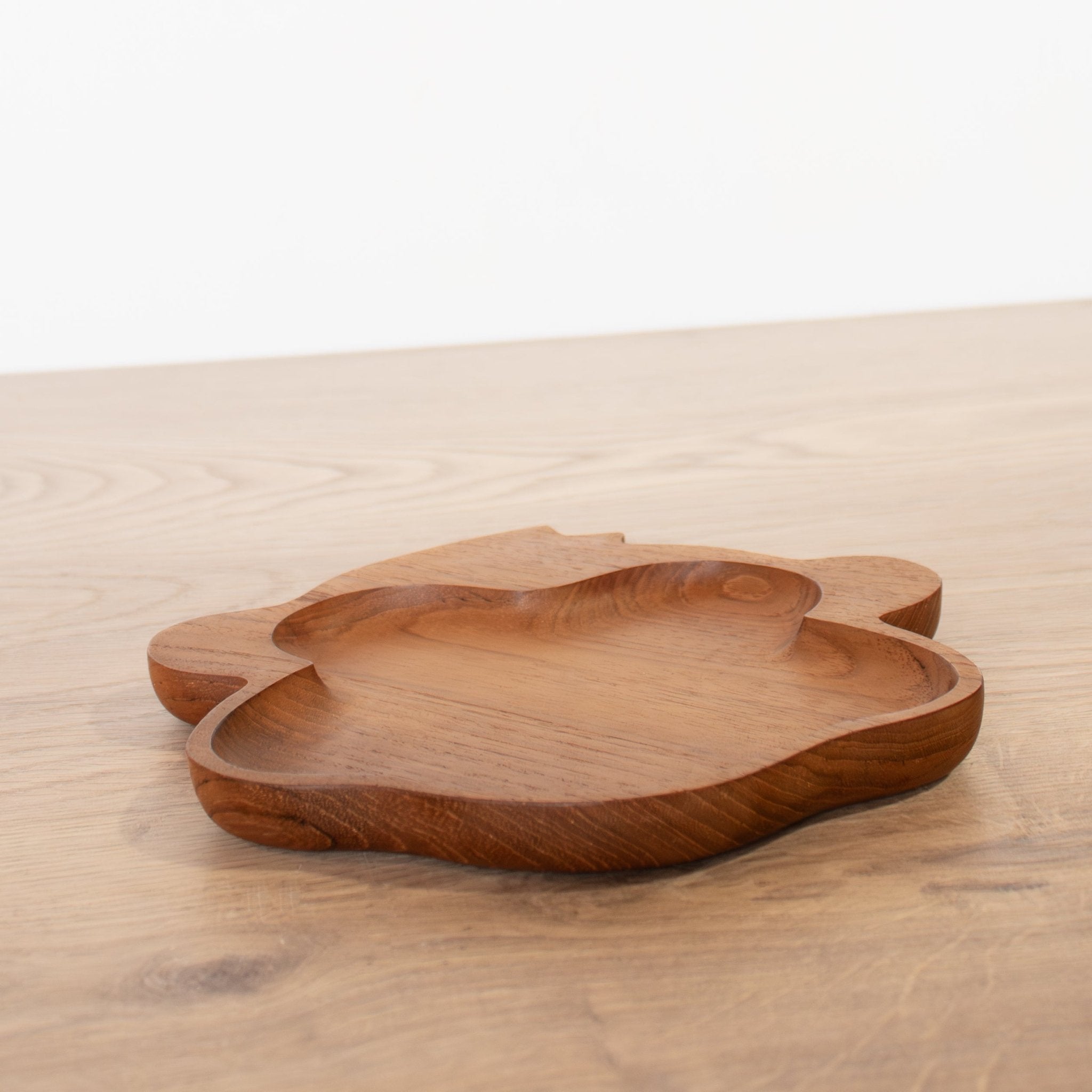 Kids Animal Shaped Wooden Plate - Solange & Frances