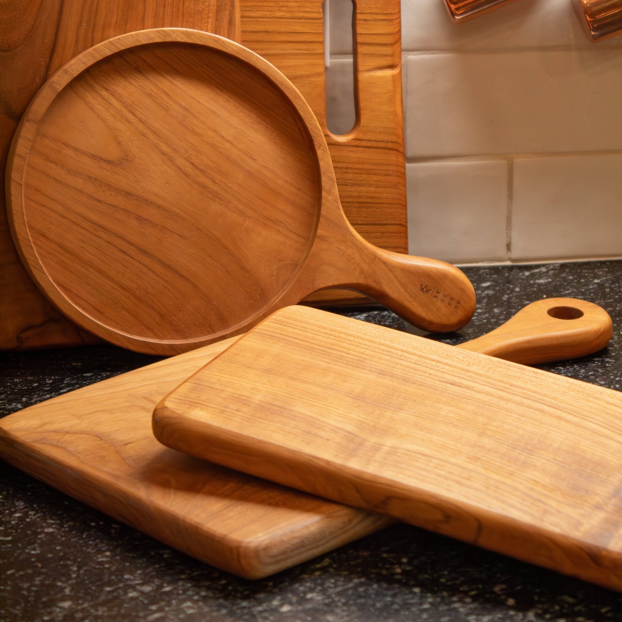 Teak Wood Round Board w/ Handle - Solange & Frances